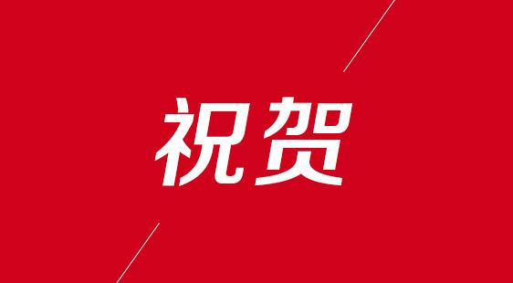 安徽警察英勇救人落水，展现无畏精神